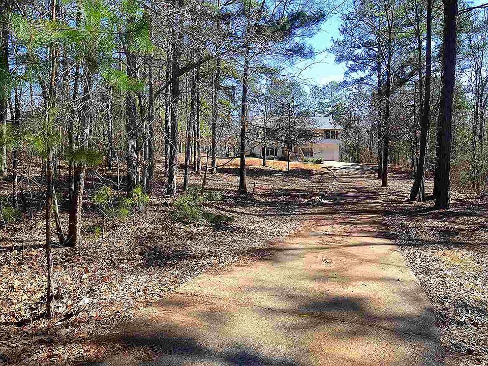 1st image of 210 Cypress Cir