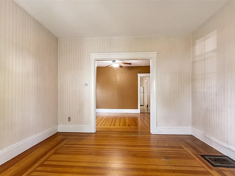 36 Peirce St #1 — Photo 3
