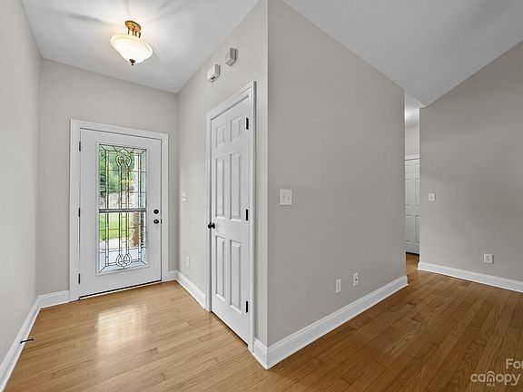 4th image of 7982 Andrew Franklin Dr