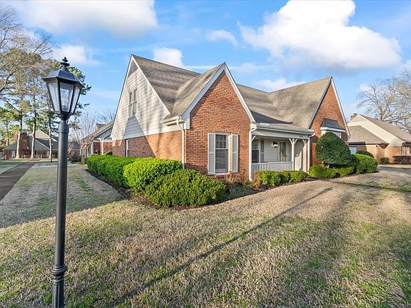 2nd image of 8400 E Wicklow Way