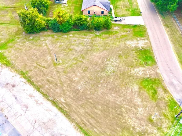 E Main St, Fairfield, TX 75840