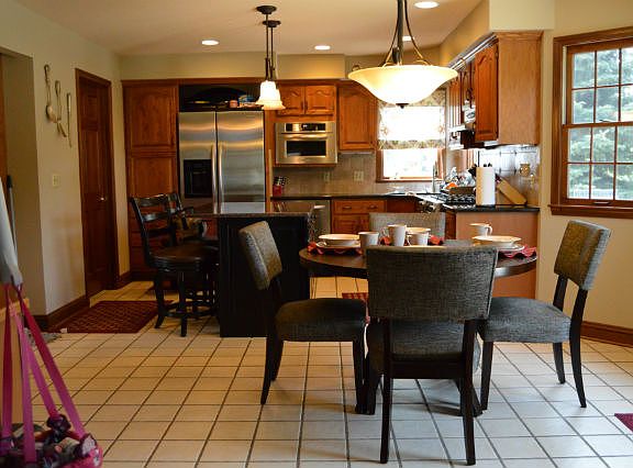 2nd image of 410 Hedgewyck Dr