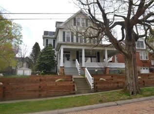 416 8th St, Oakmont, PA 15139