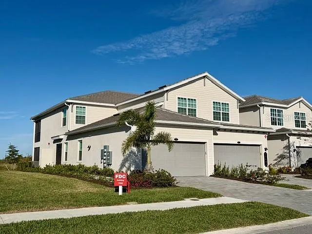 3 bed, 2.0 bath, 1780 sqft, $6,500 — Photo 1