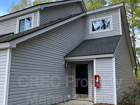3rd image of 7 Rudwick Cir