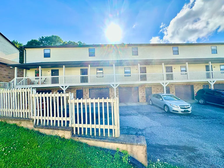 338 Old Gray Station Rd #C — Photo 11