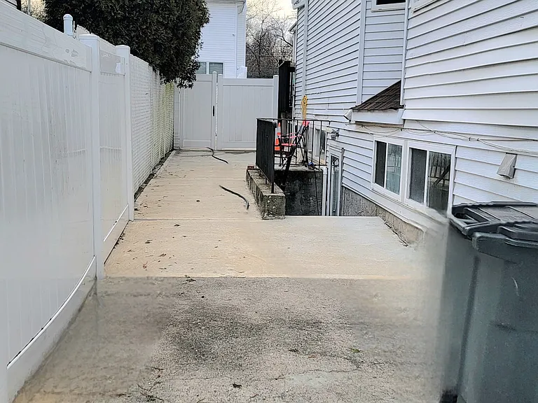 606 Main St #1 — Photo 20