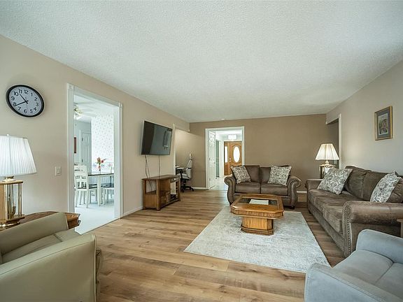 4th image of 3511 Royal Hills Dr