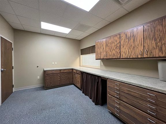 5th image of 285 E College St #1