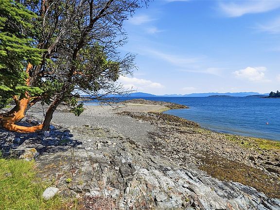 3rd image of 1518 Haida Way
