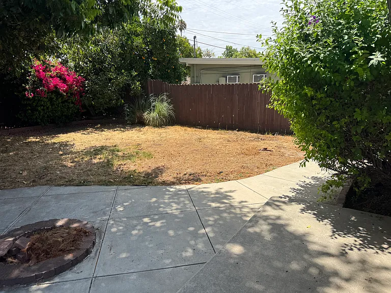 8606 Casaba Ave — Photo 55