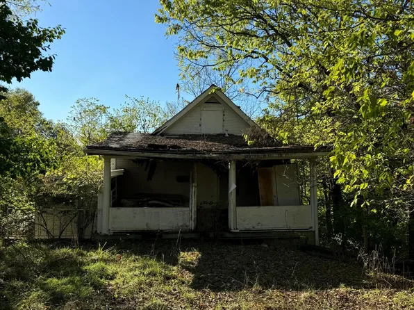 26 Miller St, Athens, OH 45701
