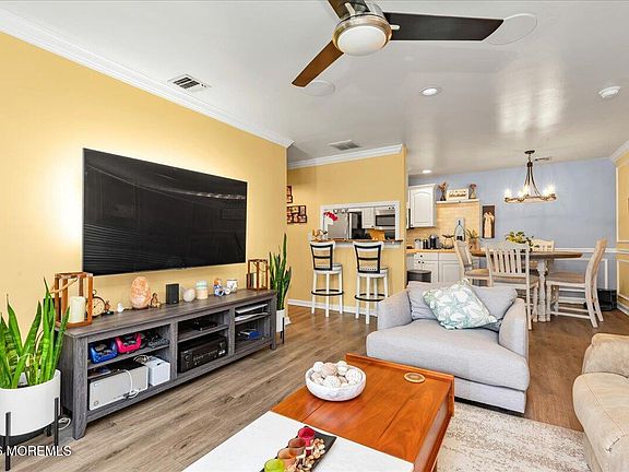 5th image of 231 Atlantic Street #12