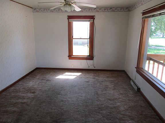 2nd image of 1223 W 11th St