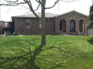 2503 Golden Shore Ct, Fenton, MI 48430