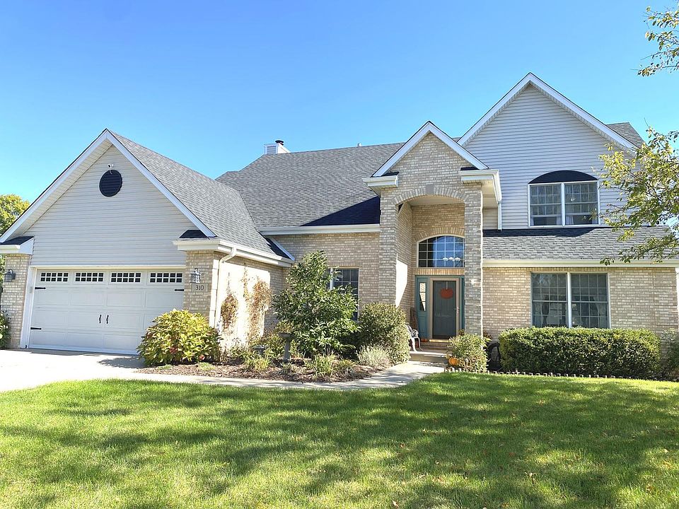 1st image of 310 Buckingham Pl