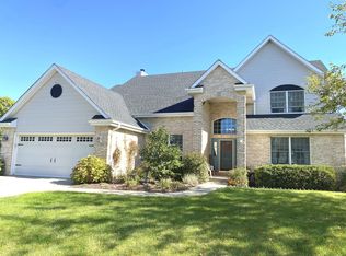 310 Buckingham Pl, Shorewood, IL