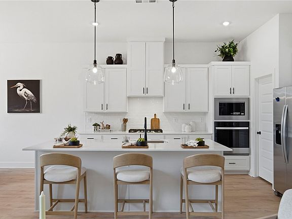 6th image of this home