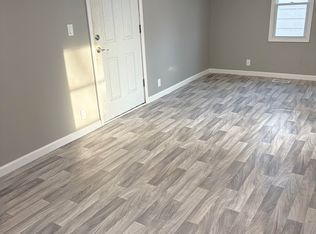 4172 Fenton Rd, Flint, MI 48507