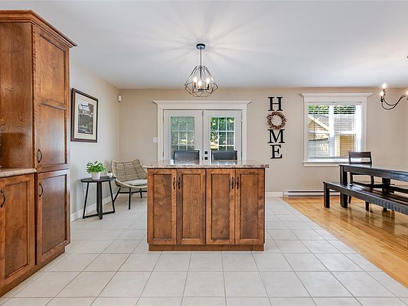 5th image of 1833 Topsail Road