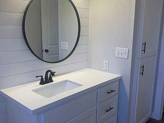 5th image of 2845 Briarwood Dr