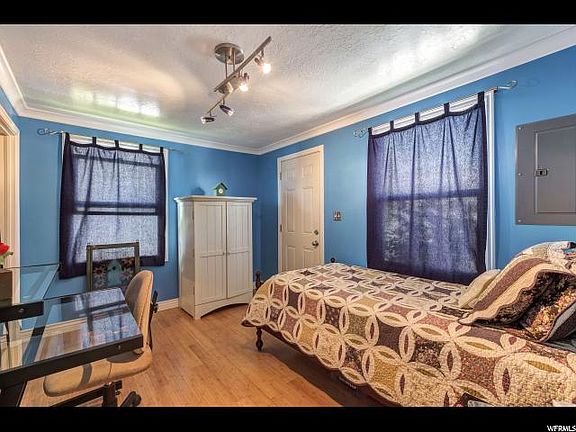 3rd image of 79 E Southgate Ave