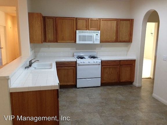 5th image of 13230 Crossroads Ct