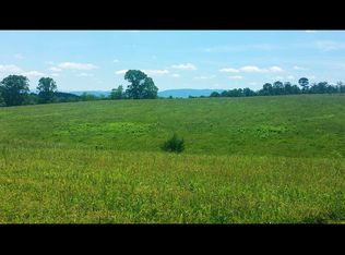 675 Briggs Rd, Dandridge, TN 37725