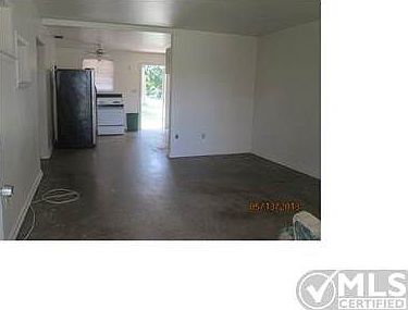 4th image of 4714 Marguerita St