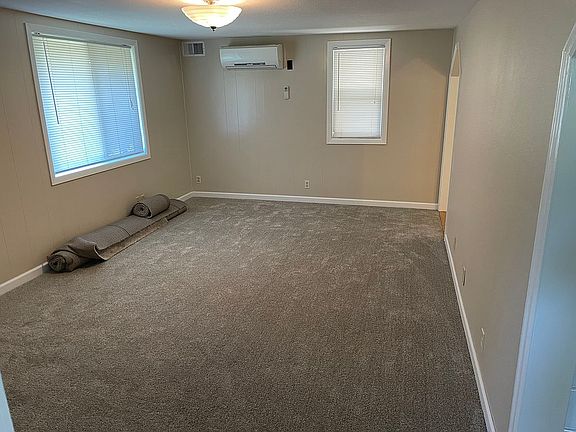 5th image of 615 N Fleet St