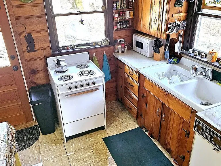 3 Lakeview Dr — Photo 18