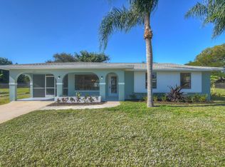 252 NE Summer Rd, Port Saint Lucie, FL 34983