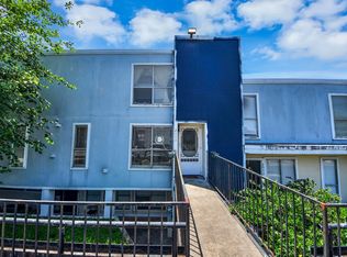 781 Country Place Dr APT 2043, Houston, TX 77079