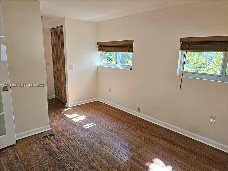 6624 SW 78th Ter — Photo 15