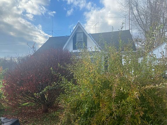 2nd image of 139 Kentucky Dr