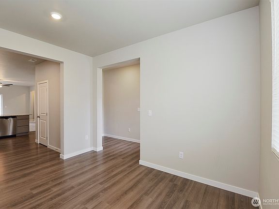 4th image of 8505 13th Avenue E