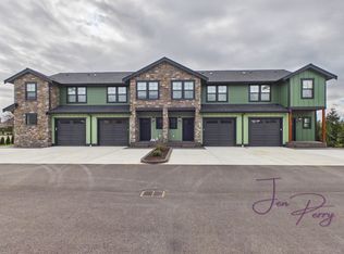 2201 Dejong Dr UNIT B, Lynden, WA 98264