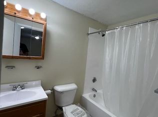 1 Adams Circle Apartments, Middleboro, MA 02346