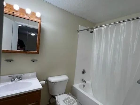 1 Adams Circle Apartments