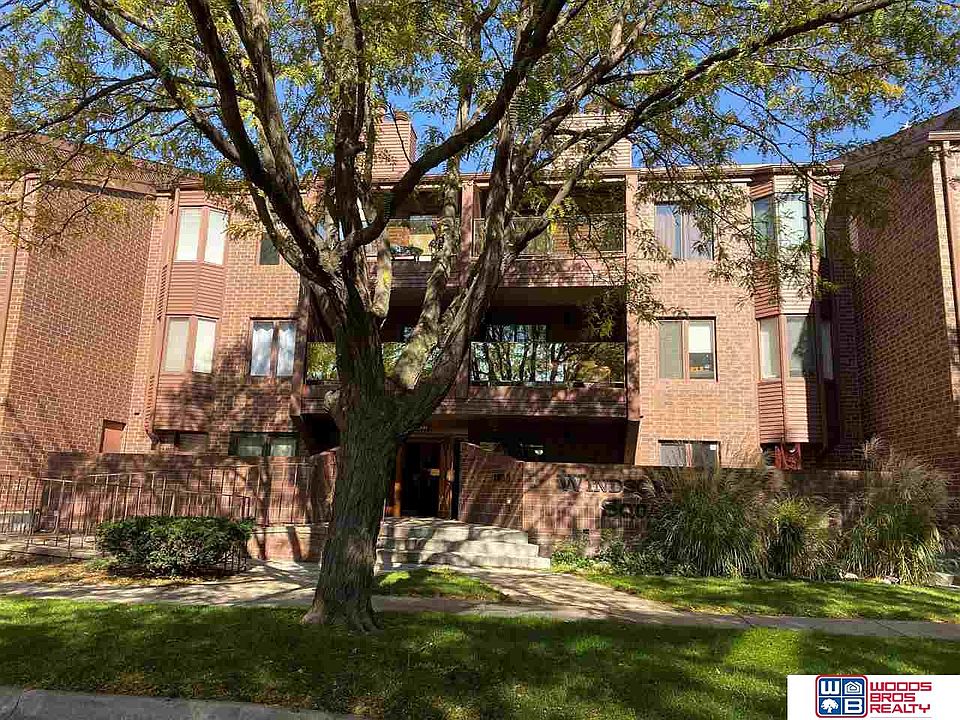 1st image of 1300 G St APT 204E