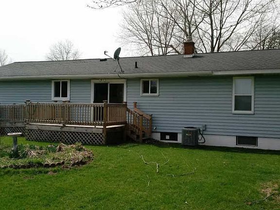 2nd image of 10724 Alpine Ave NW