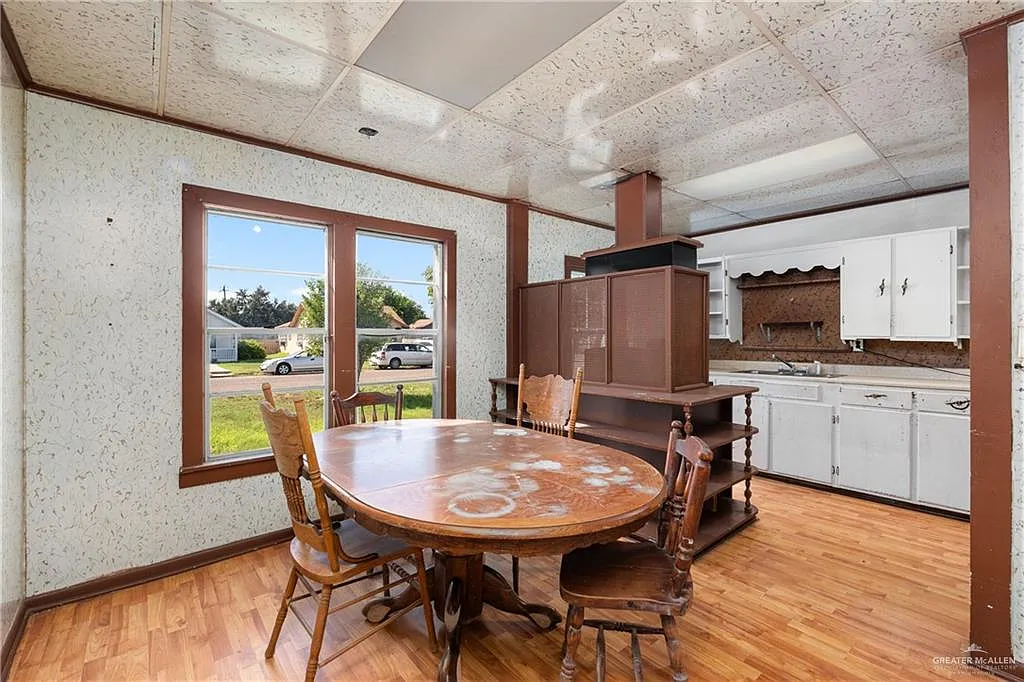 3 bed, 2.0 bath, 1770 sqft, $800 — Photo 4