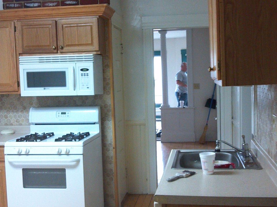 2nd image of 43 Freeland St #2