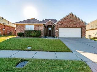 7902 Ranchvale Ln, Arlington, TX 76002