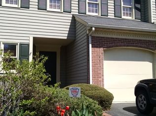 3211 Glengreen Dr, Lancaster, PA 17601