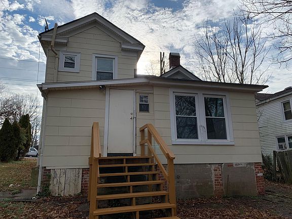 2nd image of 2367 Mosby Ave