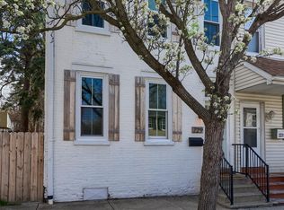 229 S 4th St, Columbia, PA 17512