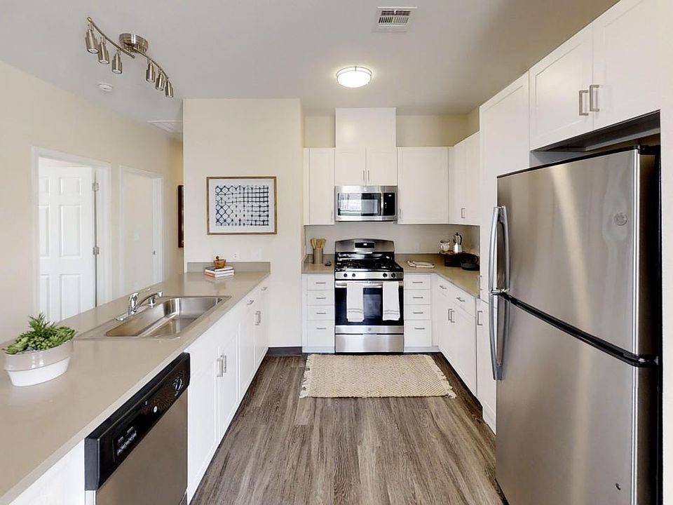 VIDA LUXURY APARTMENTS - 6900 Sharlands Ave Reno NV | Zillow