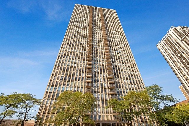 1st image of 1660 N La Salle St #407