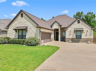 2906 E Embers Ct, Bryan, TX 77808